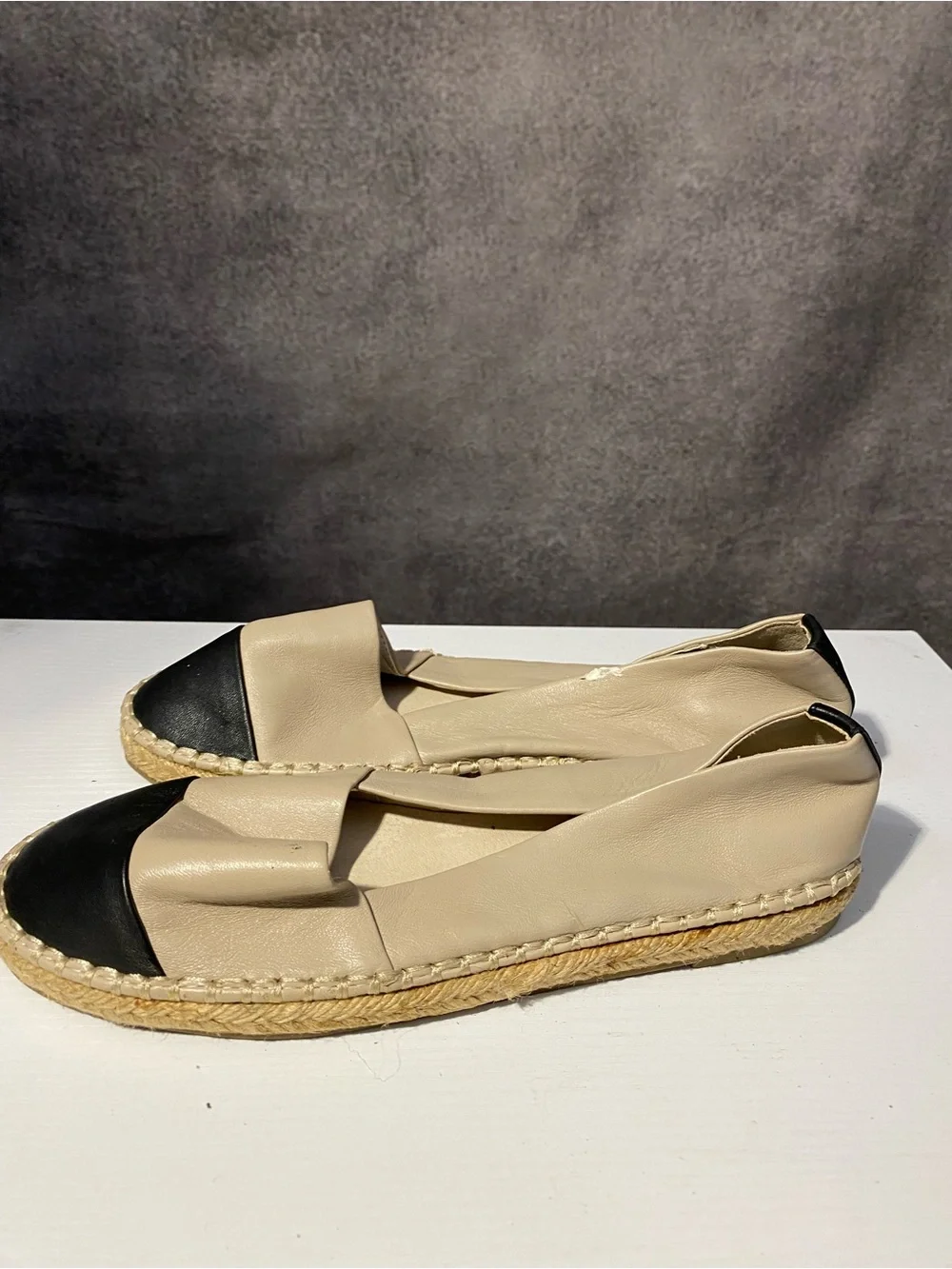 ALDO Women's Cap Toe Espadrille Flats Leather Slip On Beige Black Sz 8